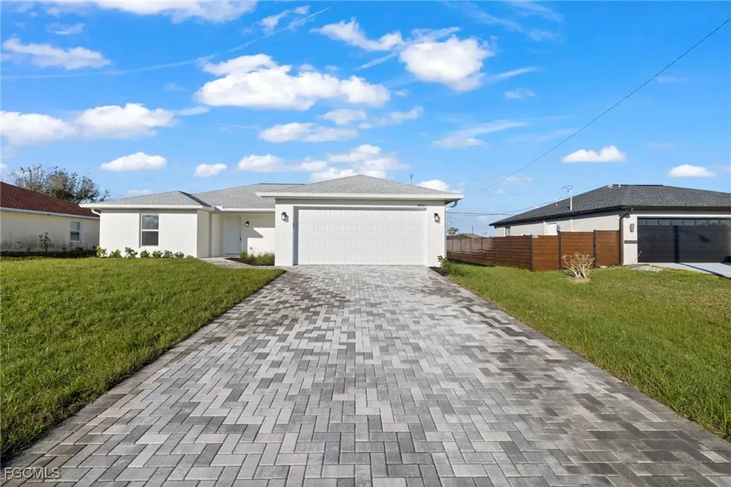 2824 NE 2nd Avenue Cape Coral FL 33909