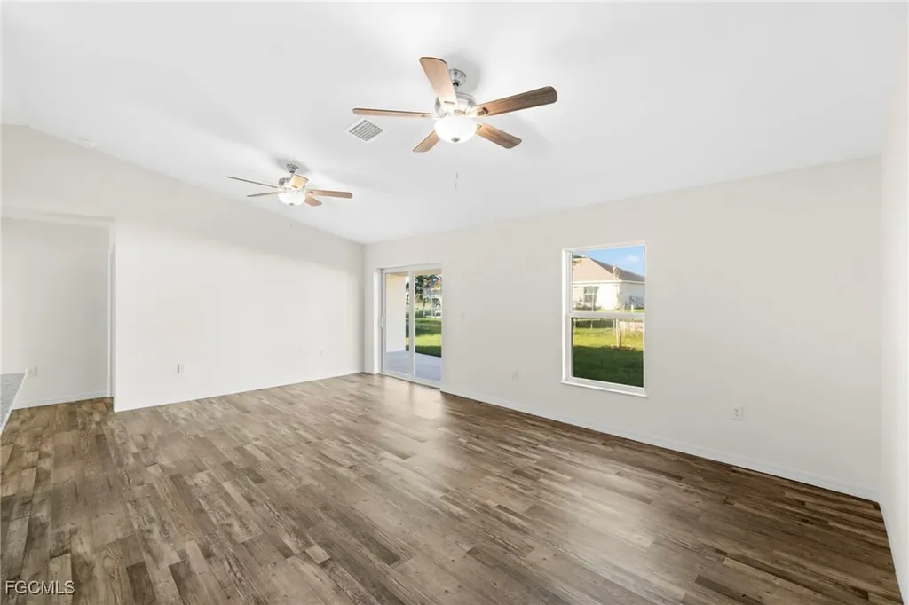 2824 NE 2nd Avenue Cape Coral FL 33909