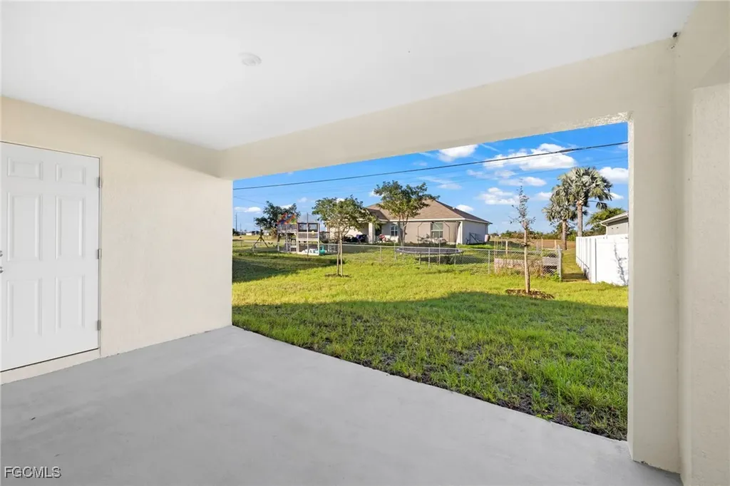 2824 NE 2nd Avenue Cape Coral FL 33909