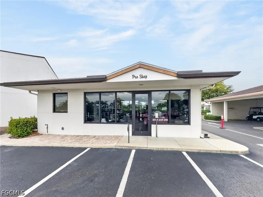 1624 Pine Valley Drive Fort Myers FL 33907