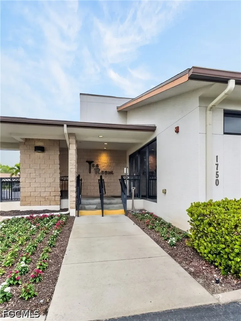 1624 Pine Valley Drive Fort Myers FL 33907