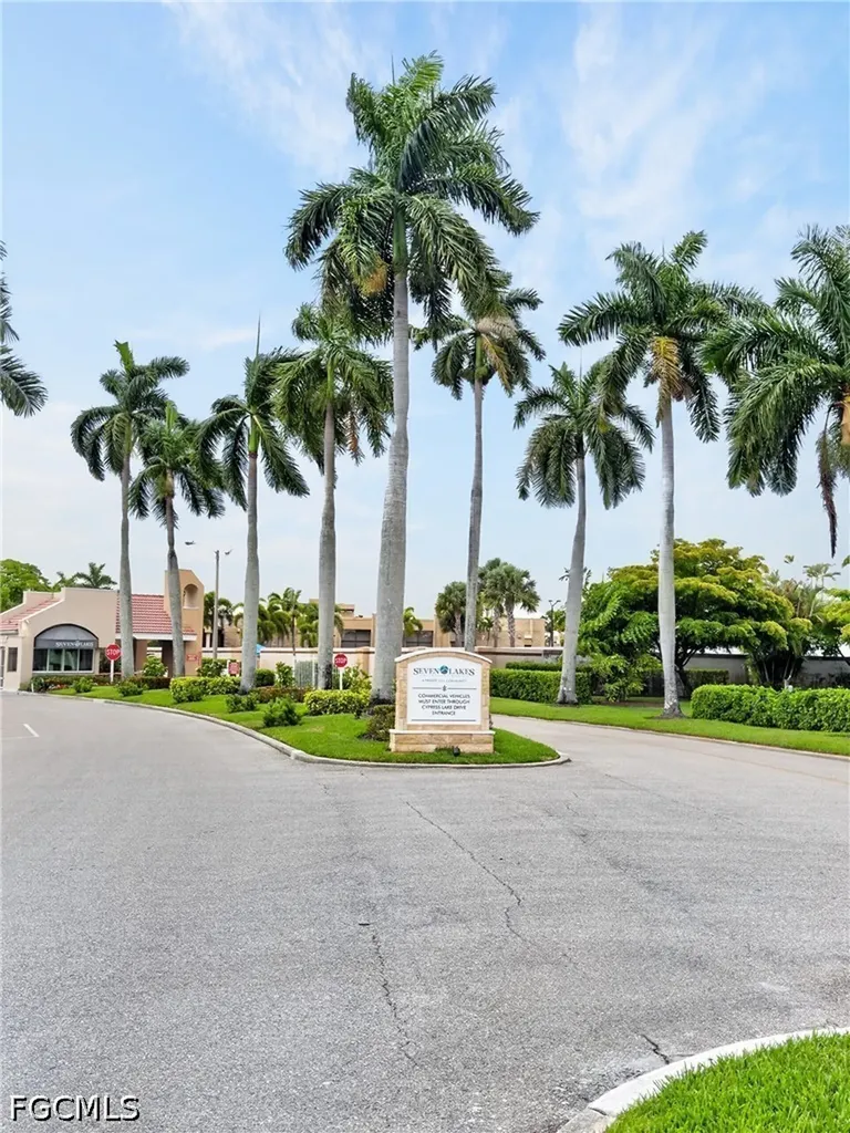 1624 Pine Valley Drive Fort Myers FL 33907