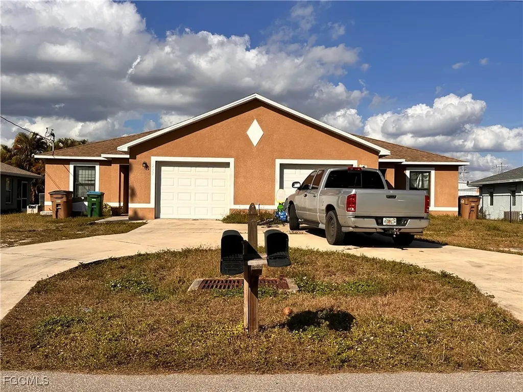 1431-1433 SE 10th Terrace Cape Coral FL 33990