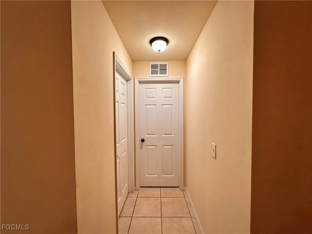 1431-1433 SE 10th Terrace Cape Coral FL 33990