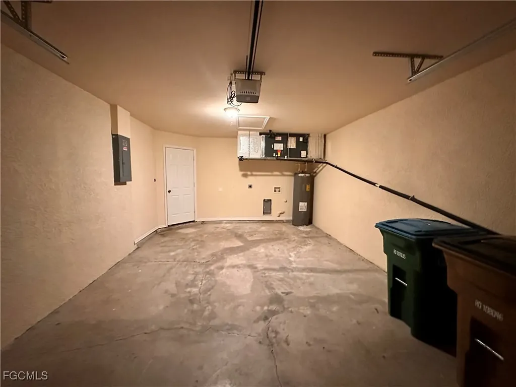 1431-1433 SE 10th Terrace Cape Coral FL 33990