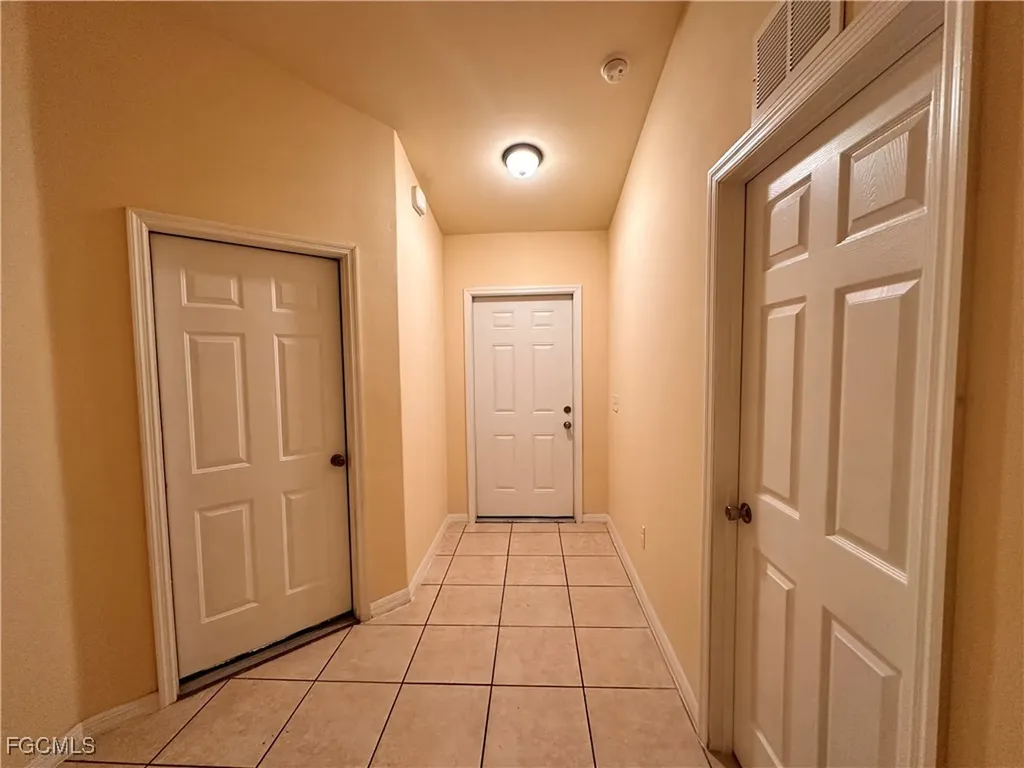 1431-1433 SE 10th Terrace Cape Coral FL 33990