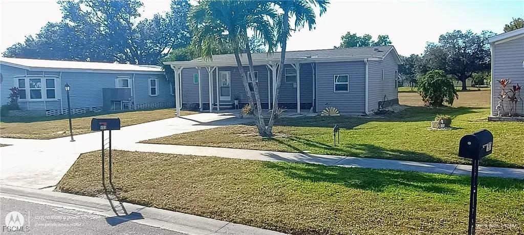 133 Belle Isle Circle Naples FL 34112