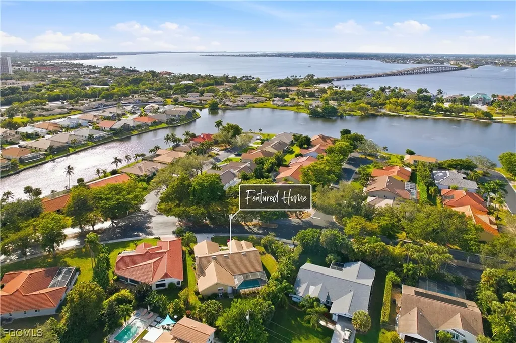 9718 Caloosa Yacht And Racquet Club Drive Fort Myers FL 33919