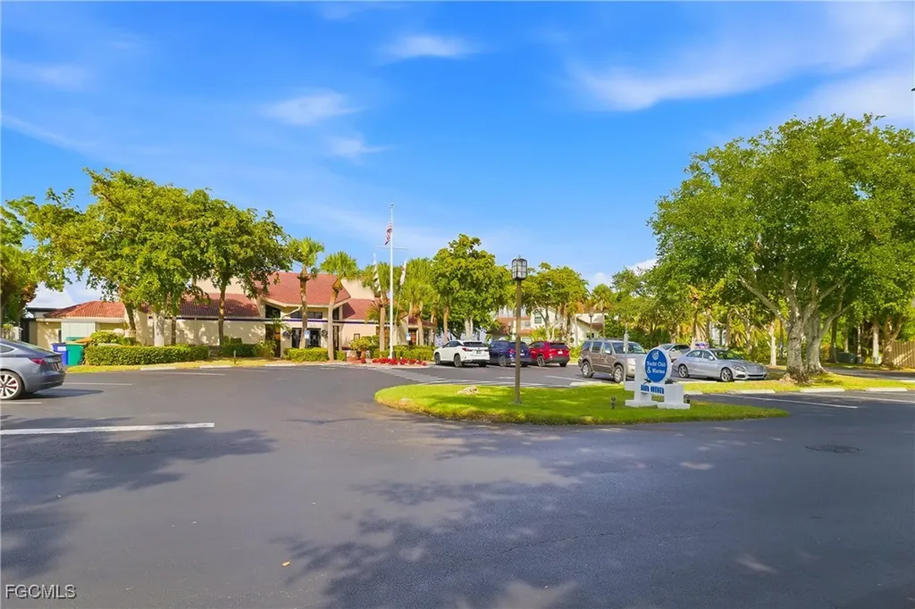 9718 Caloosa Yacht And Racquet Club Drive Fort Myers FL 33919