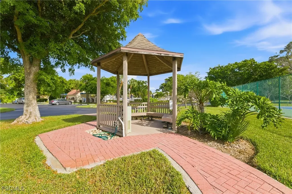 9718 Caloosa Yacht And Racquet Club Drive Fort Myers FL 33919