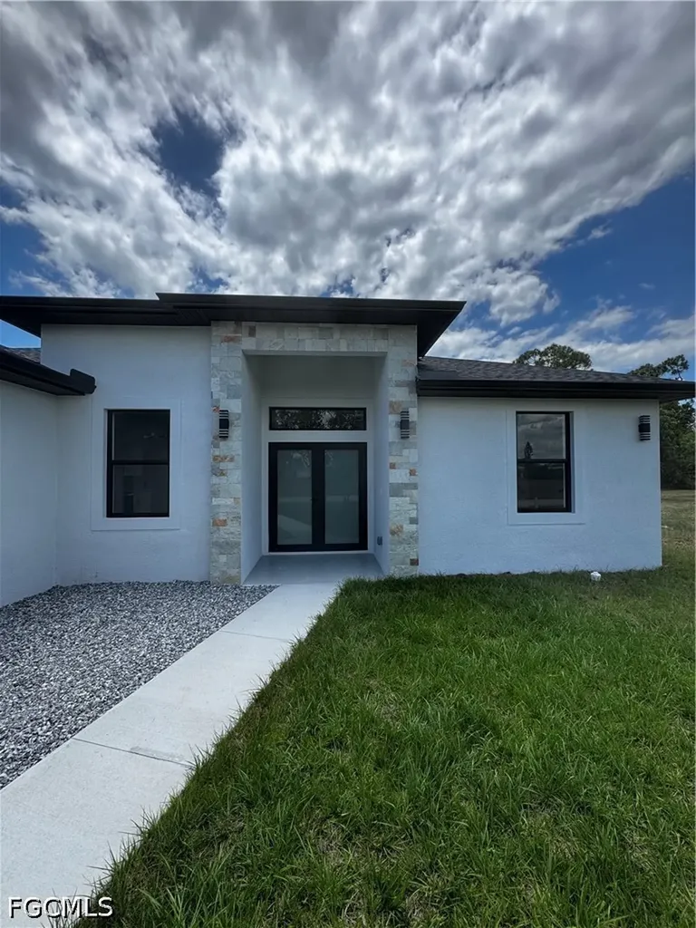 25403 Prada Drive Punta Gorda FL 33955