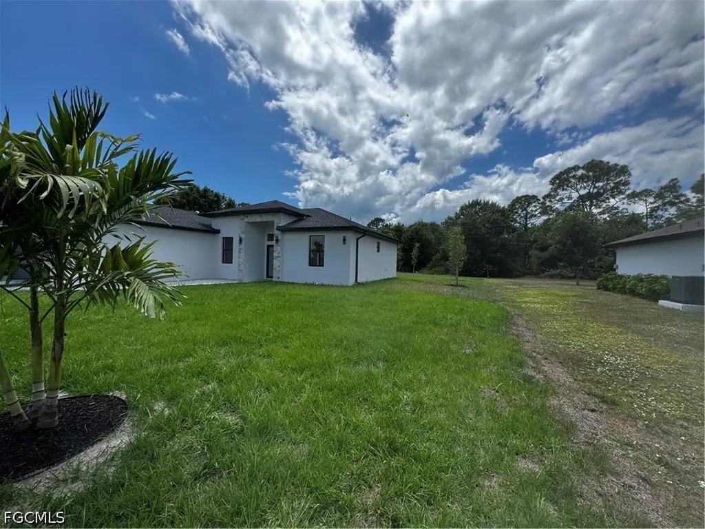 25403 Prada Drive Punta Gorda FL 33955