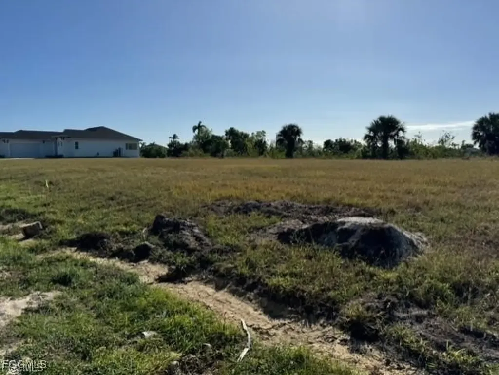 1016 NE 12th Street Cape Coral FL 33909