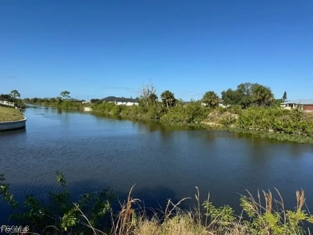 1016 NE 12th Street Cape Coral FL 33909