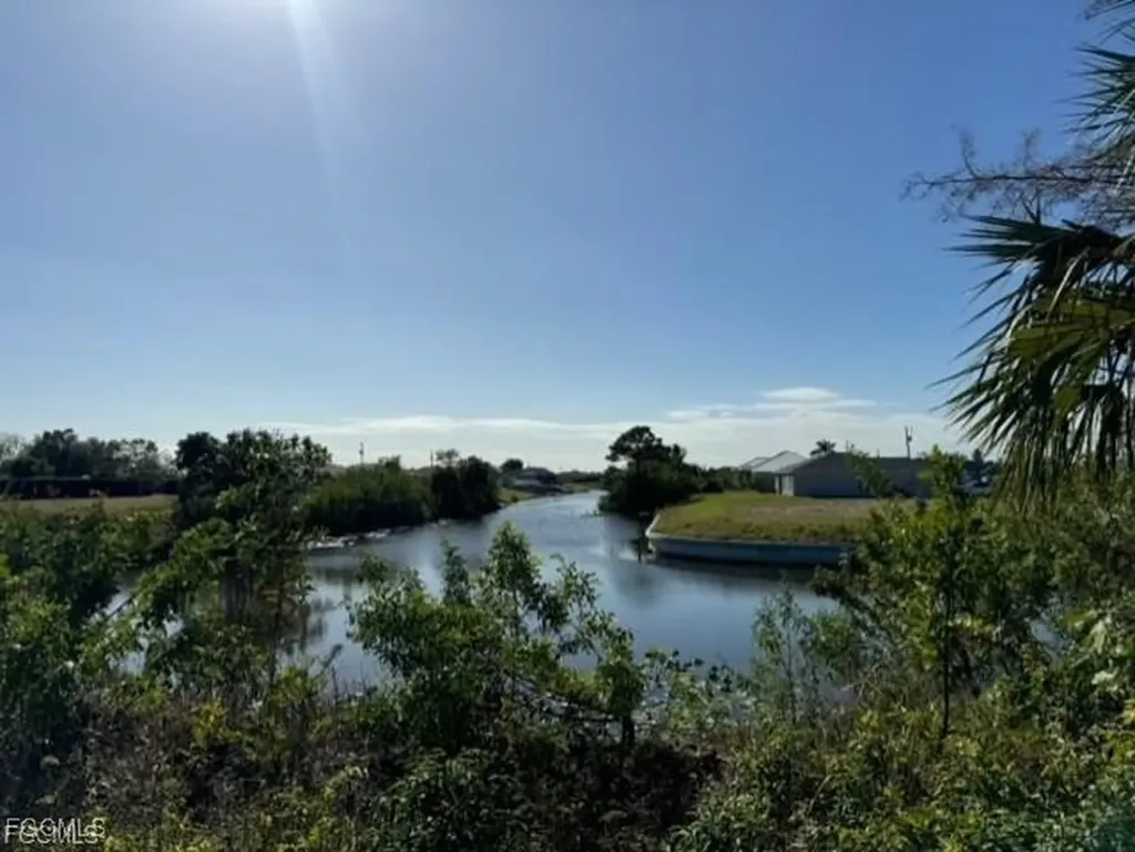 1016 NE 12th Street Cape Coral FL 33909