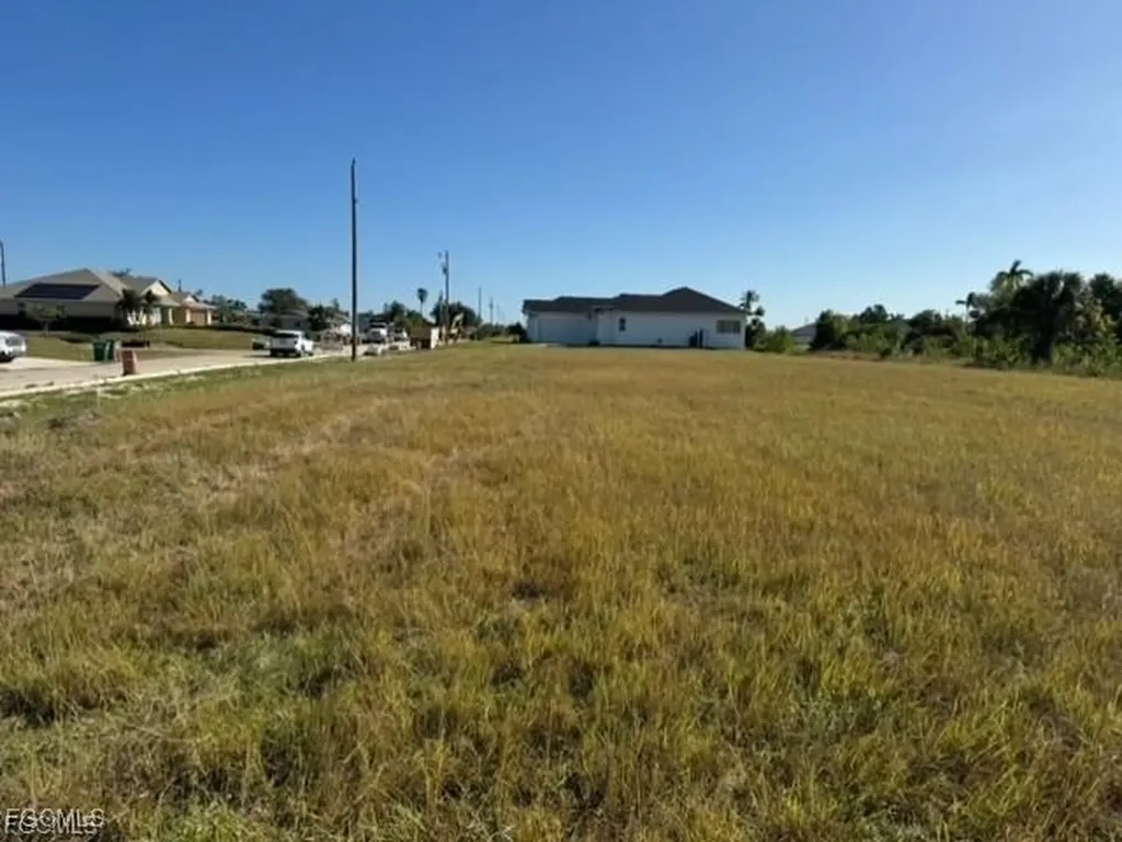 1016 NE 12th Street Cape Coral FL 33909