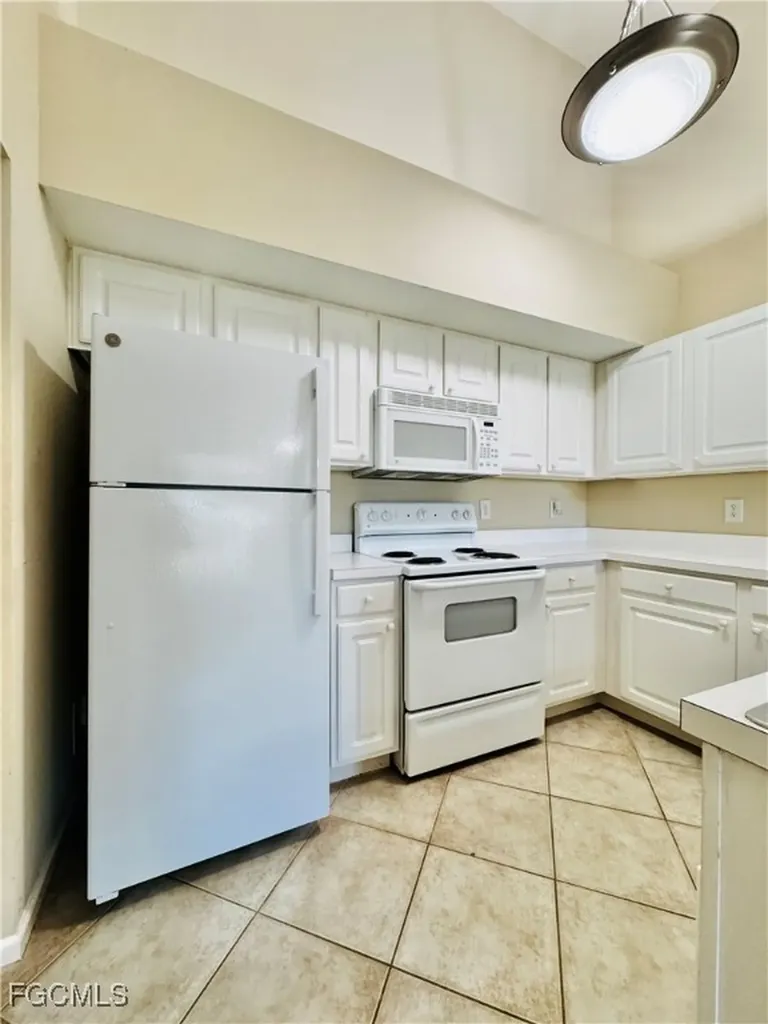 4105 Residence Drive Fort Myers FL 33901