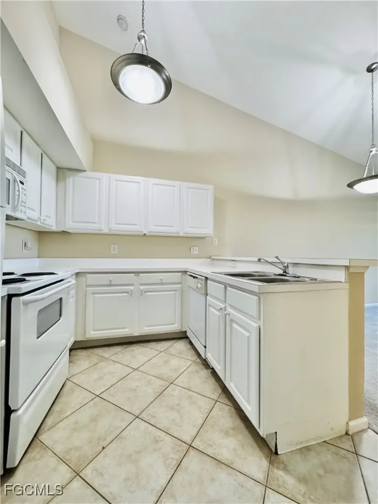 4105 Residence Drive Fort Myers FL 33901