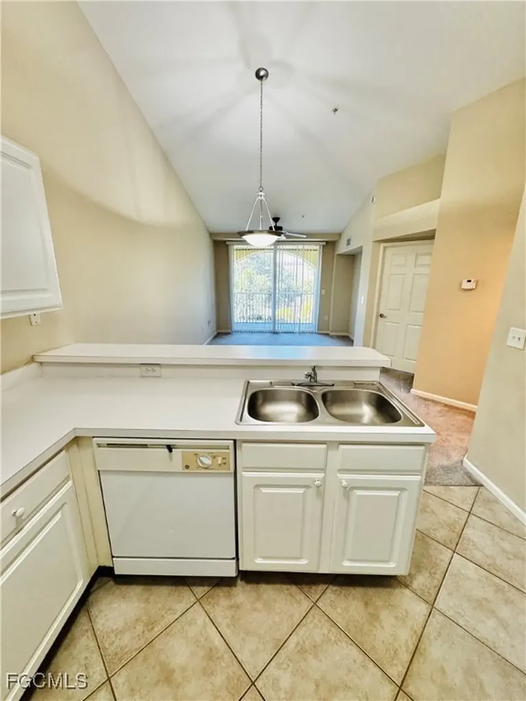 4105 Residence Drive Fort Myers FL 33901