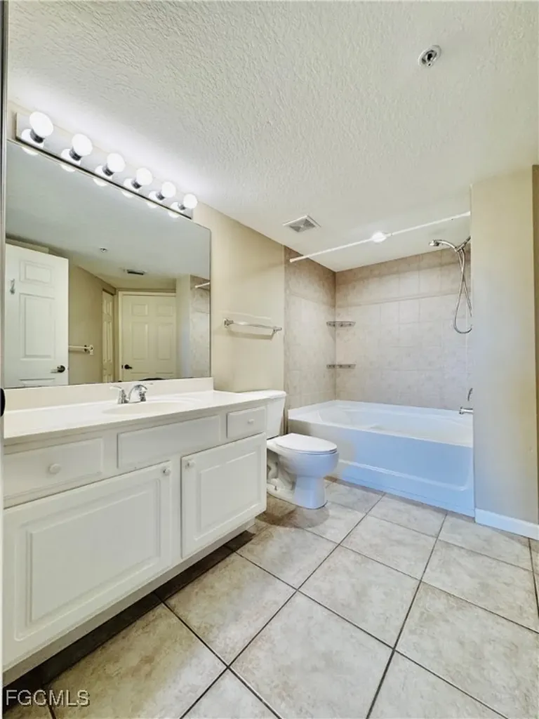 4105 Residence Drive Fort Myers FL 33901
