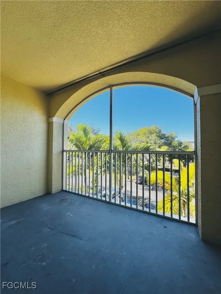 4105 Residence Drive Fort Myers FL 33901