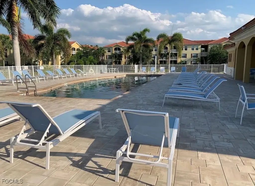 4105 Residence Drive Fort Myers FL 33901