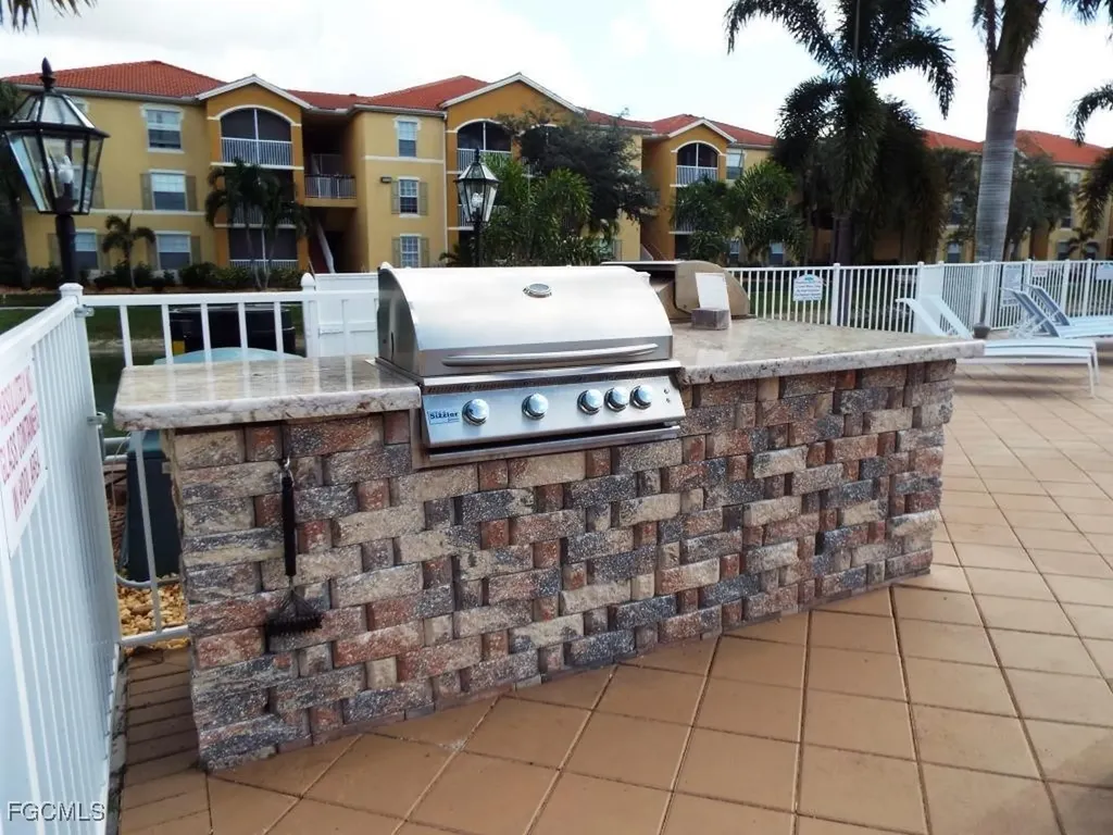 4105 Residence Drive Fort Myers FL 33901