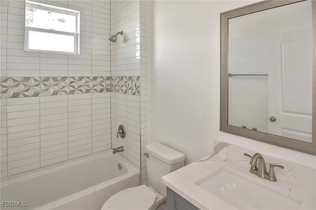 3034 Price Avenue Fort Myers FL 33916