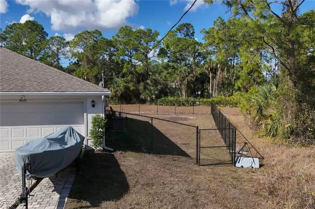 8015 Sandalwood Circle Labelle FL 33935