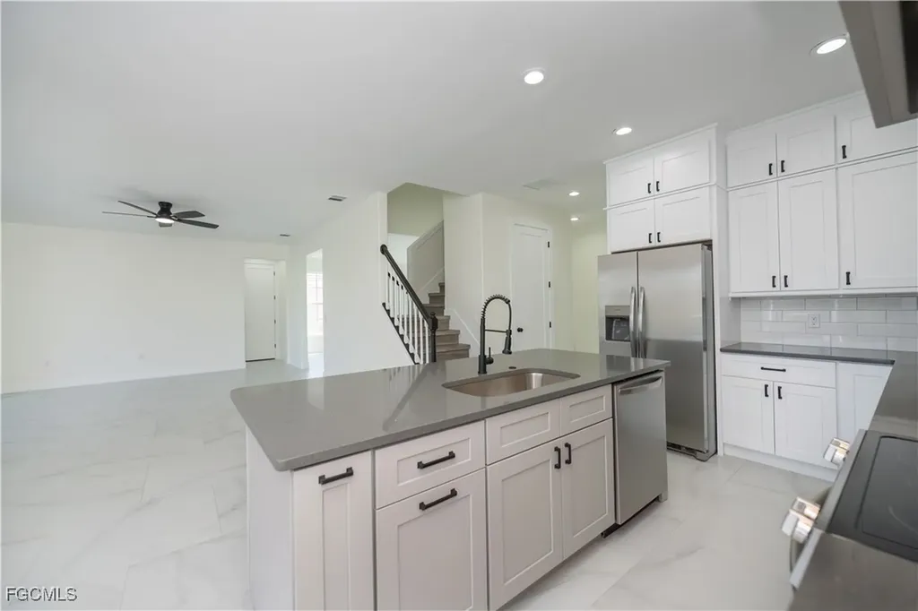 2615 Sunvale Court Cape Coral FL 33991