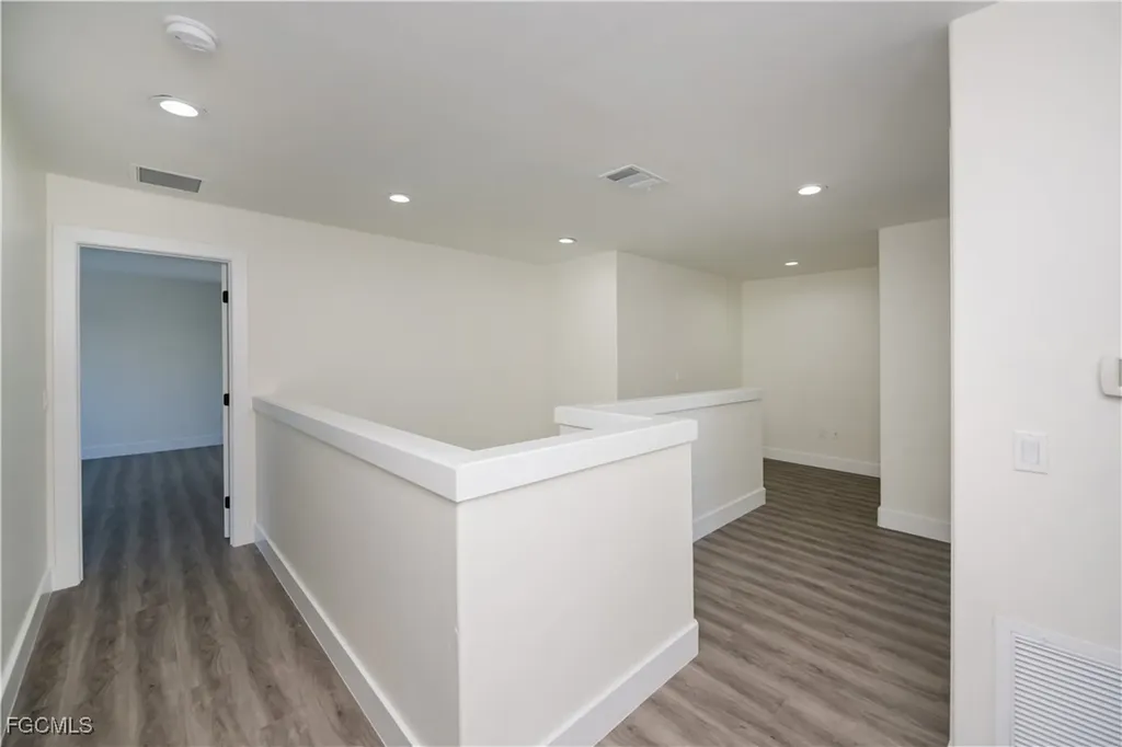 2615 Sunvale Court Cape Coral FL 33991