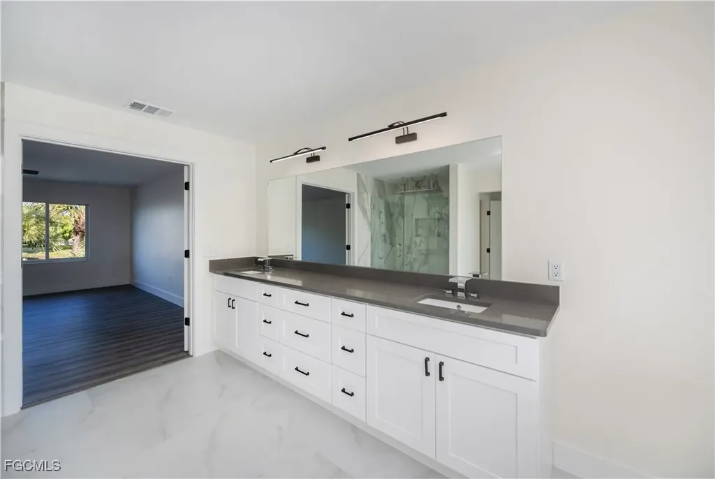 2615 Sunvale Court Cape Coral FL 33991