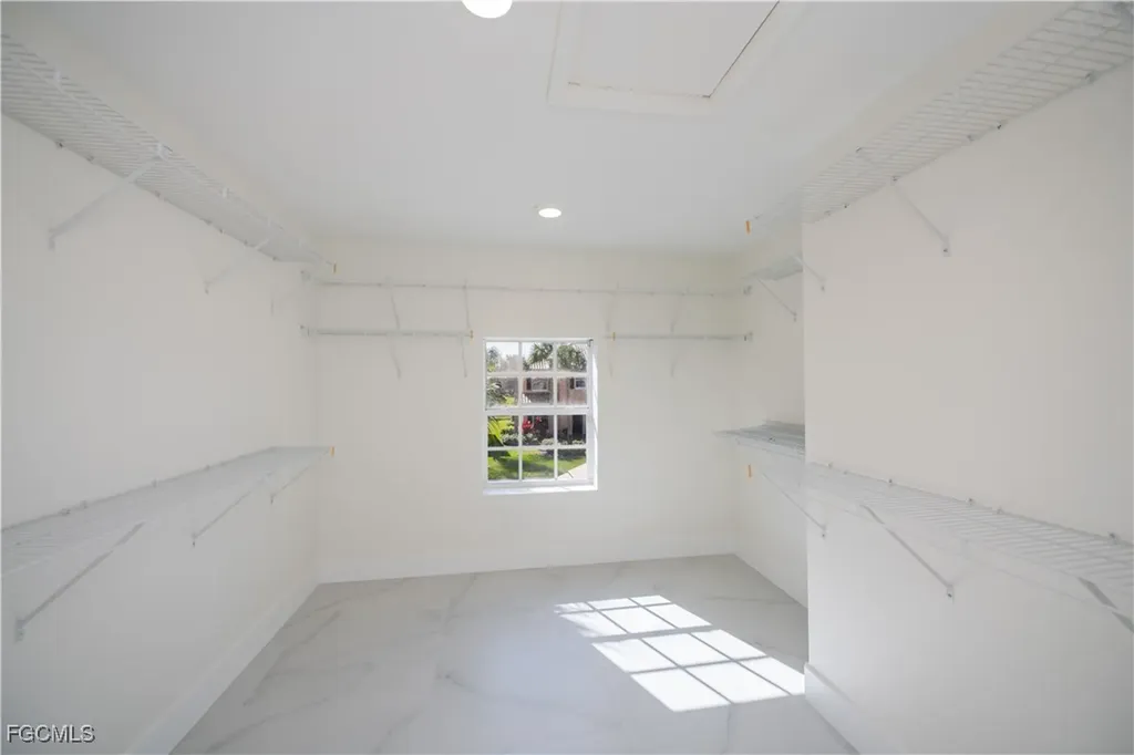 2615 Sunvale Court Cape Coral FL 33991