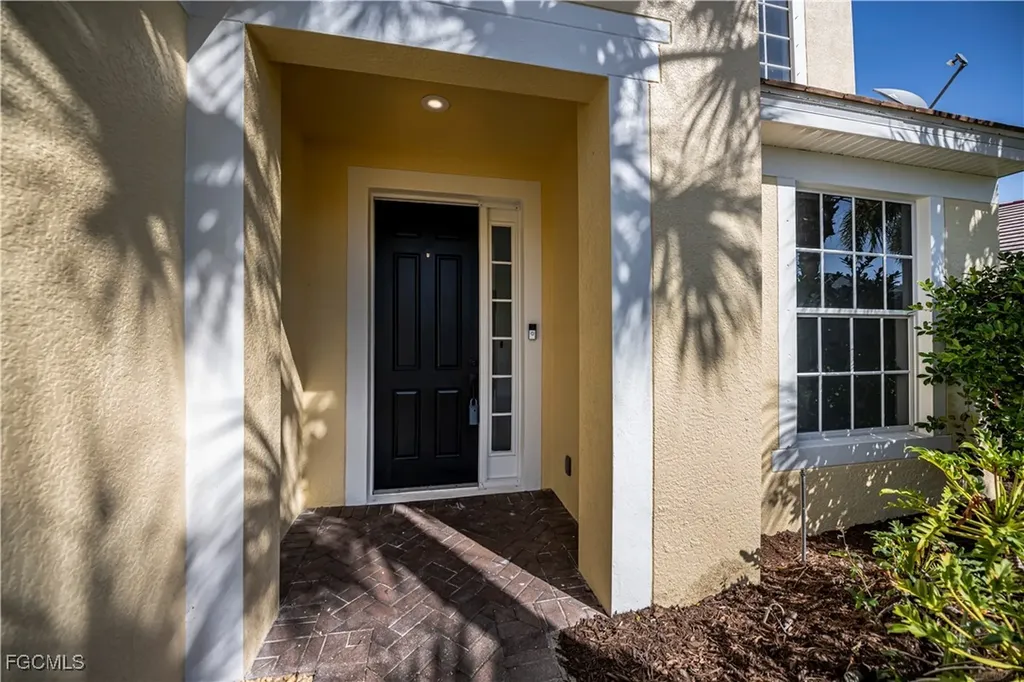 2615 Sunvale Court Cape Coral FL 33991