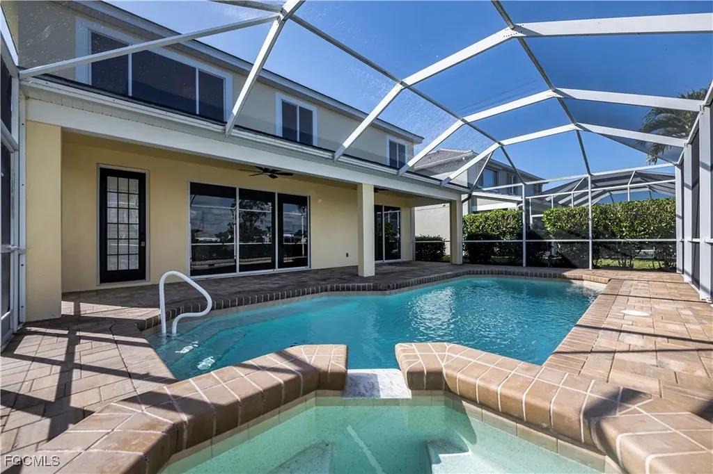 2615 Sunvale Court Cape Coral FL 33991