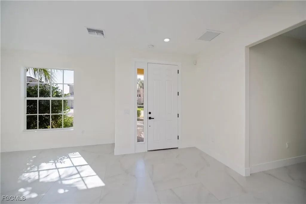 2615 Sunvale Court Cape Coral FL 33991