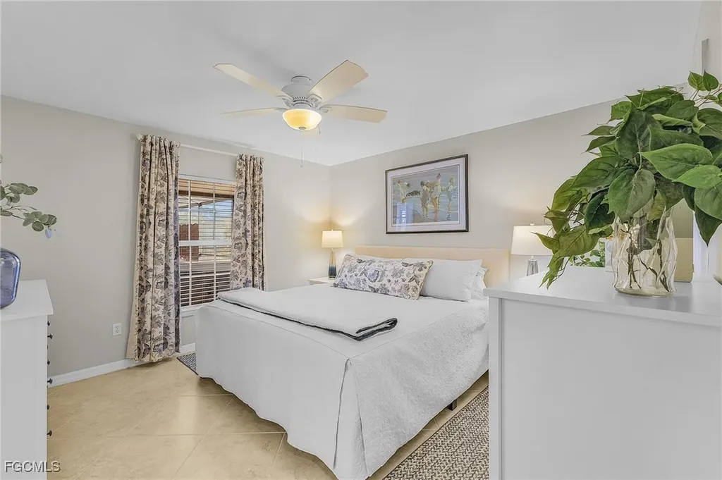 2525 NW 19th Place Cape Coral FL 33993