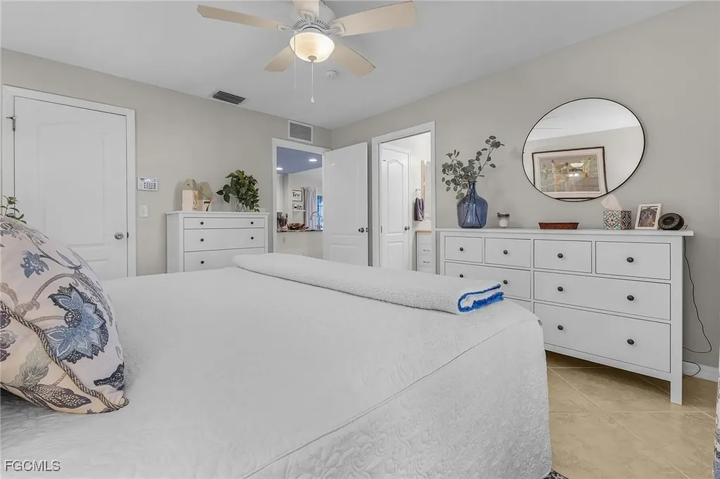 2525 NW 19th Place Cape Coral FL 33993
