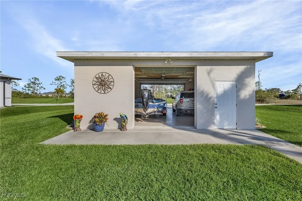 2525 NW 19th Place Cape Coral FL 33993