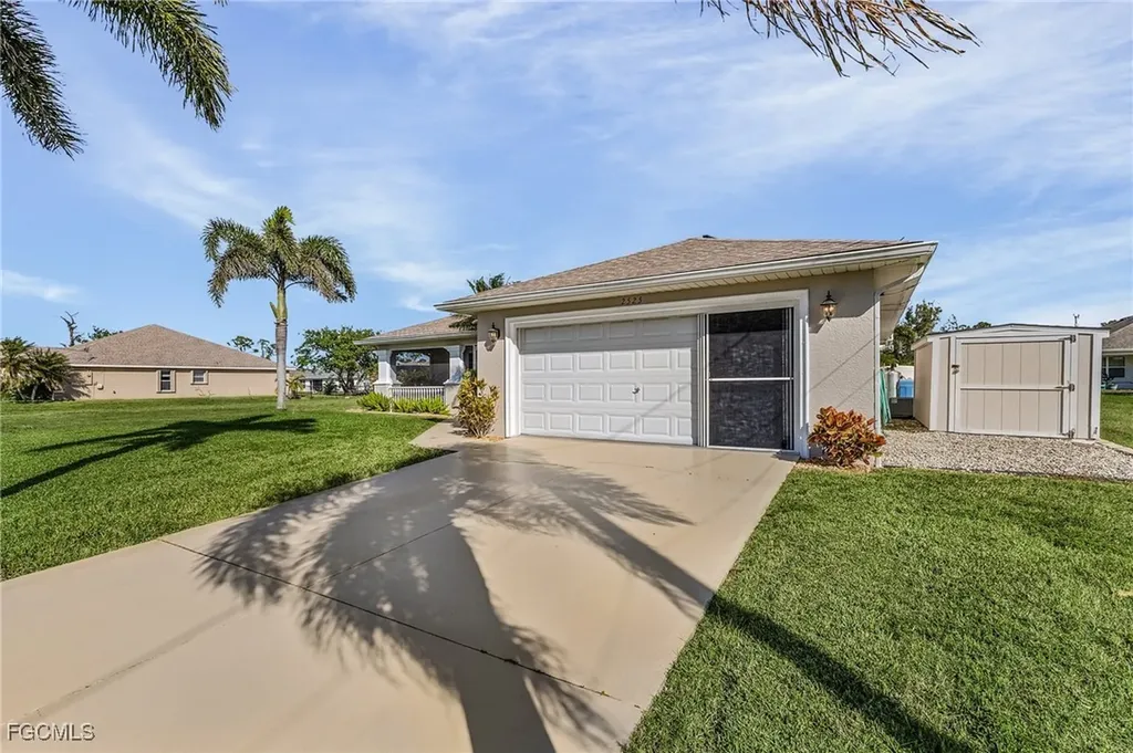 2525 NW 19th Place Cape Coral FL 33993