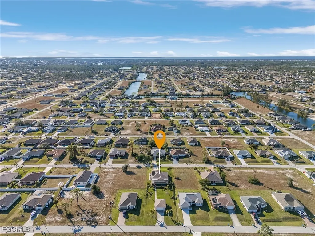 2525 NW 19th Place Cape Coral FL 33993