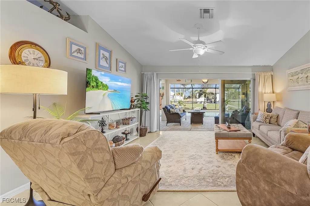 2525 NW 19th Place Cape Coral FL 33993