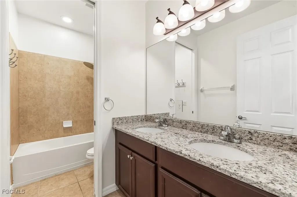 2608 Stonyhill Court Cape Coral FL 33991
