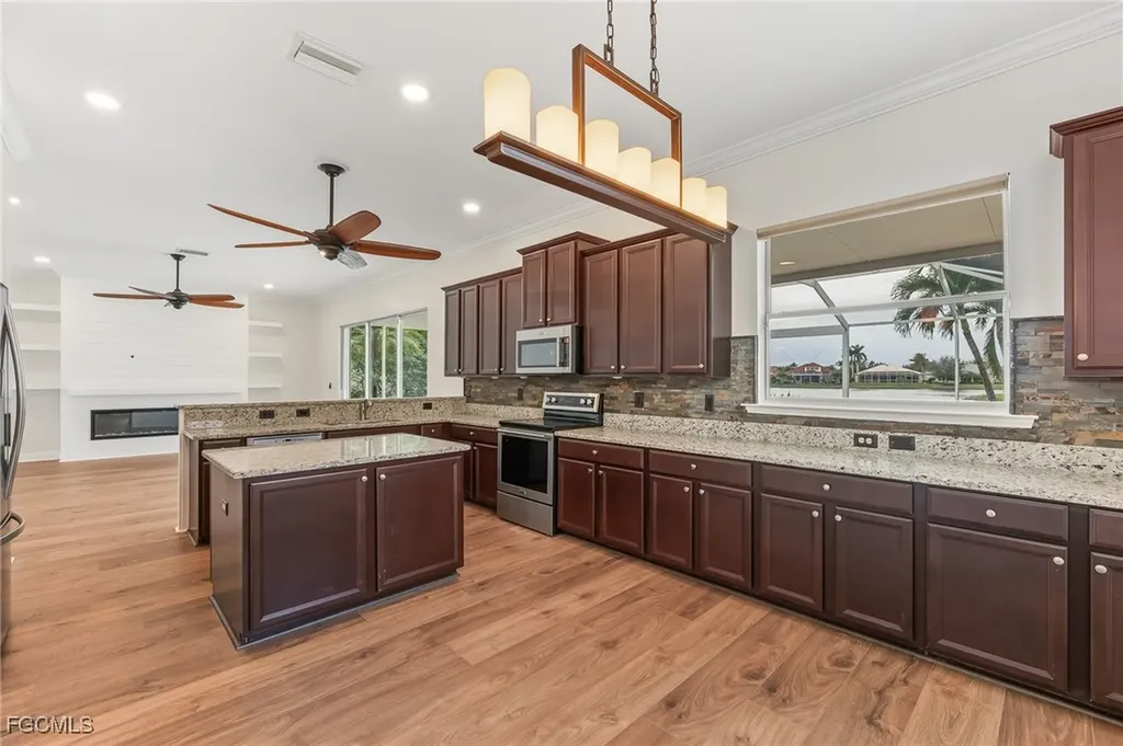 2608 Stonyhill Court Cape Coral FL 33991