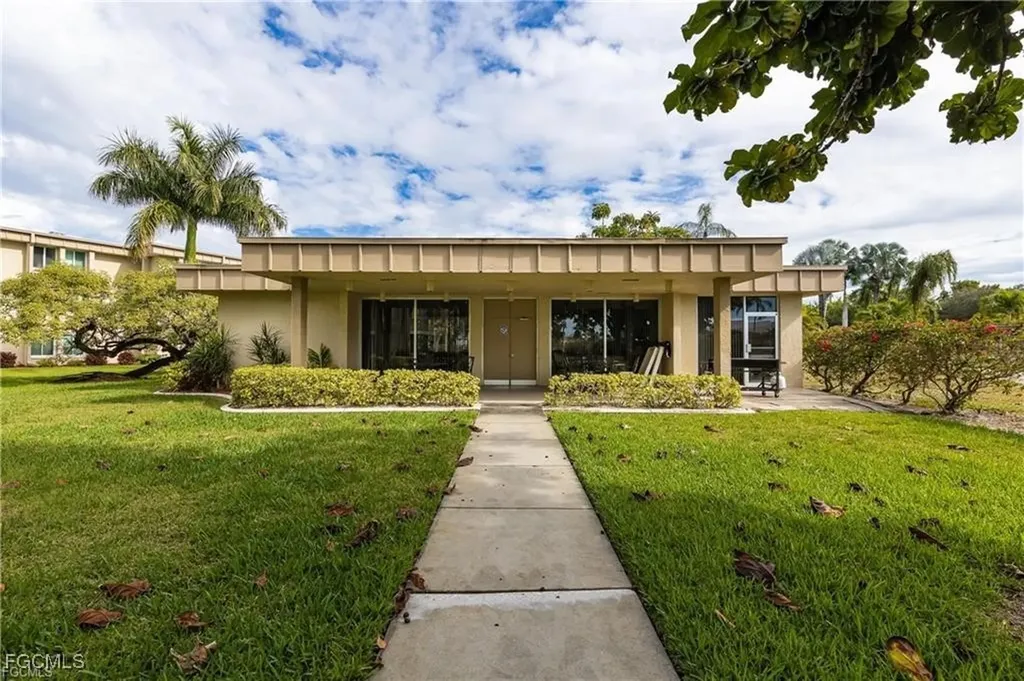 2244 Winkler Avenue Fort Myers FL 33901
