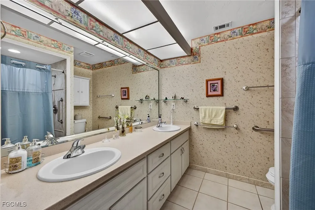 5679 Balkan Court Fort Myers FL 33919