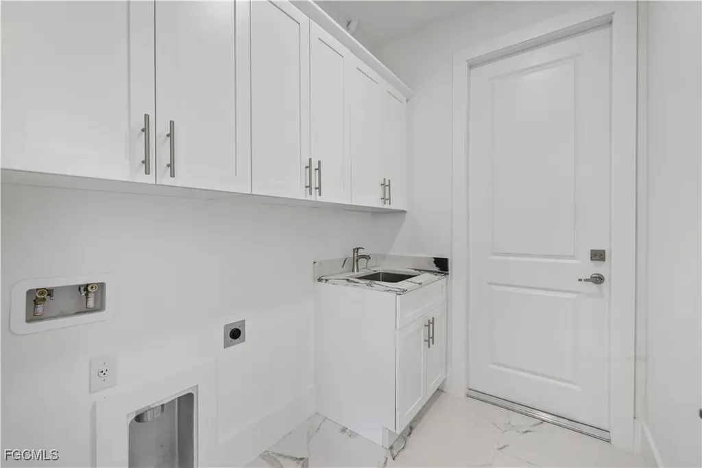 1708 El Dorado Boulevard N Cape Coral FL 33993