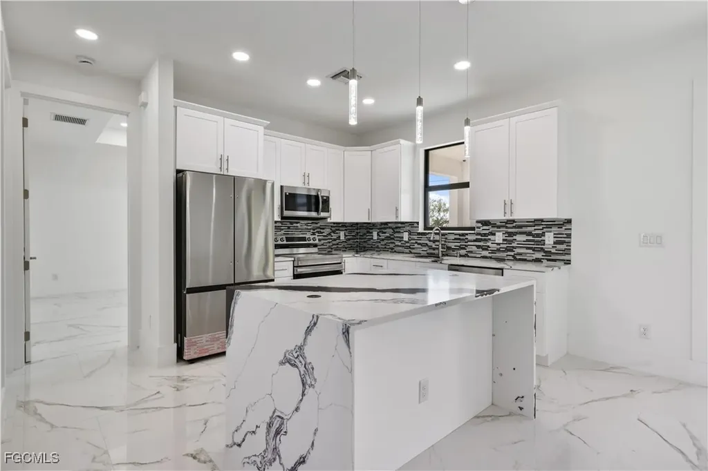 1708 El Dorado Boulevard N Cape Coral FL 33993