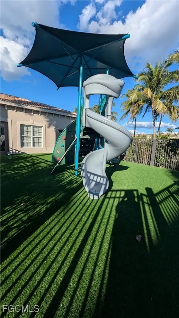 4000 Cherrybrook Loop Fort Myers FL 33966