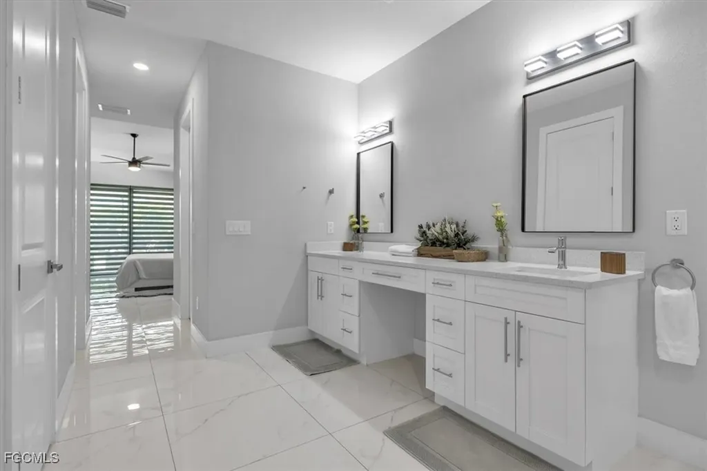 1716 SW 44th Terrace Cape Coral FL 33914